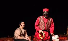 گلایه هنرمند پیشکسوت تئاتر از بی‌توجهی مسئولان به نمایش‌های روحوضی و سیاه‌بازی/ چرا شخصیت «مبارک» لباس قرمز می‌پوشد؟