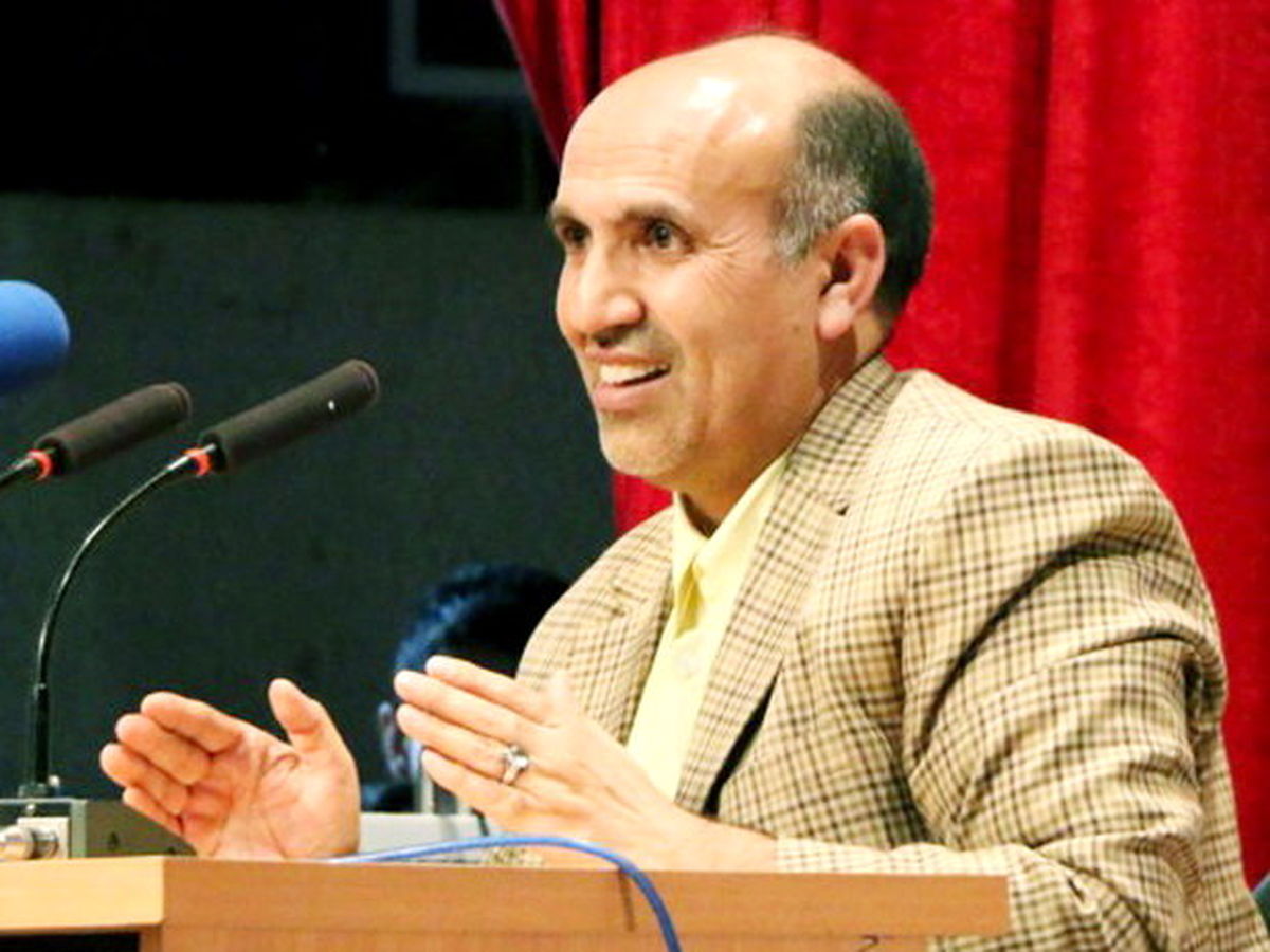 حقوق برخی مدیران در دولت احمدینژاد معادل معاون وزیر بود