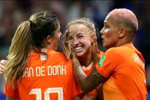 هلند برای اولین بار به فینال جام جهانی فوتبال زنان رسید