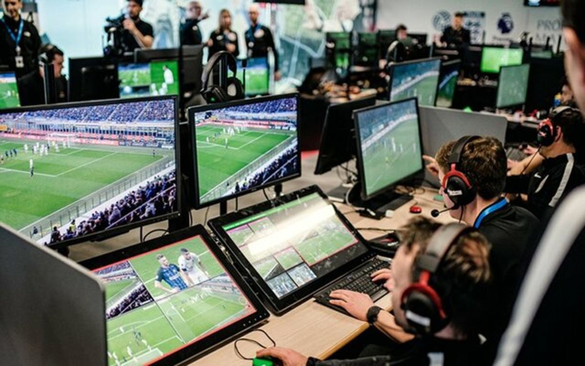 VAR گران است، فدراسیون فوتبال باید کمک کند