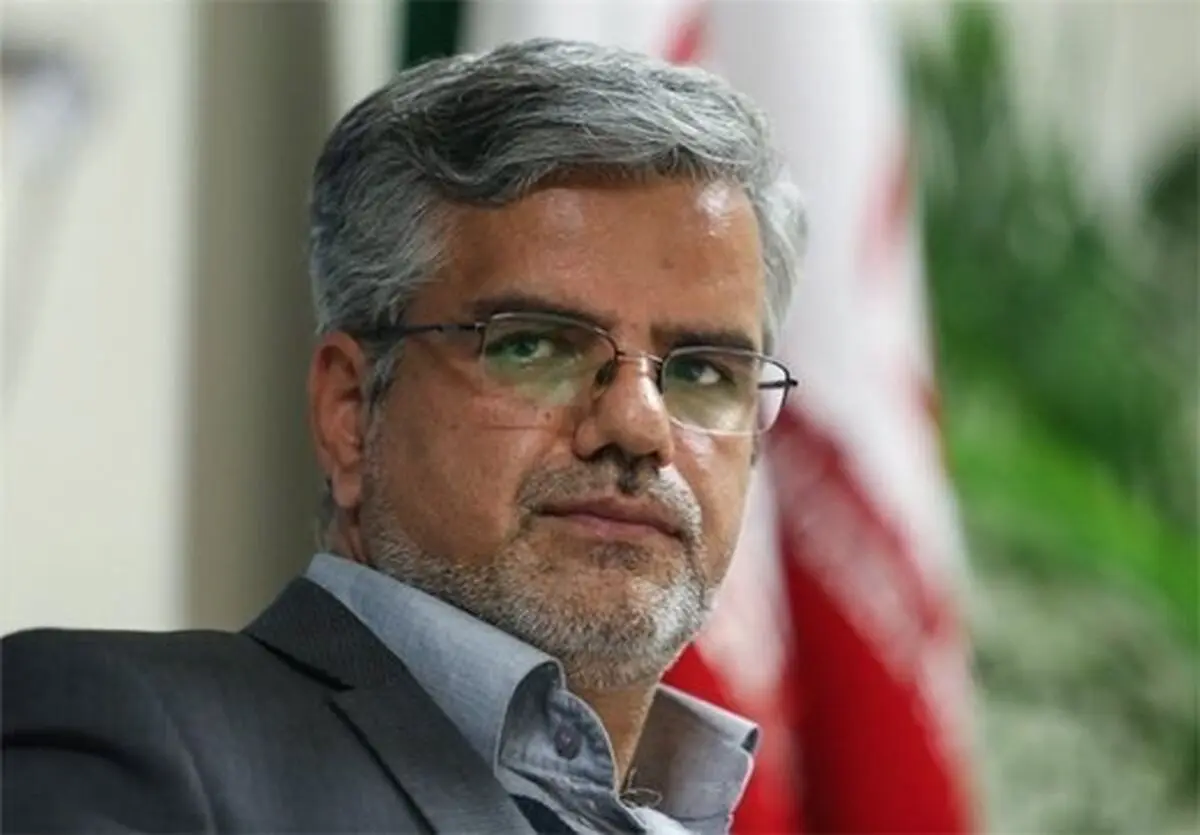 کنایه توئیتری محمود صادقی به سفیر انگلیس در پی توقیف نفتکش ایرانی