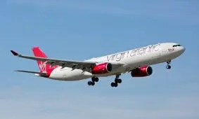 فرود اضطراری هواپیما در بوستون به دلیل آتش‌سوزی