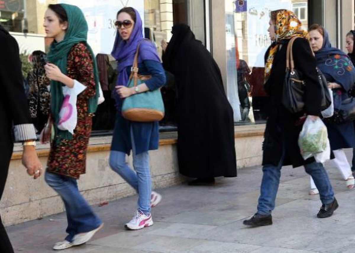 شهرداری: تهران بیش از پیش در حال «زنانه» شدن است / فضاهای تجاری و آموزشی به شکل تصاعدی زنانه تر شده اند