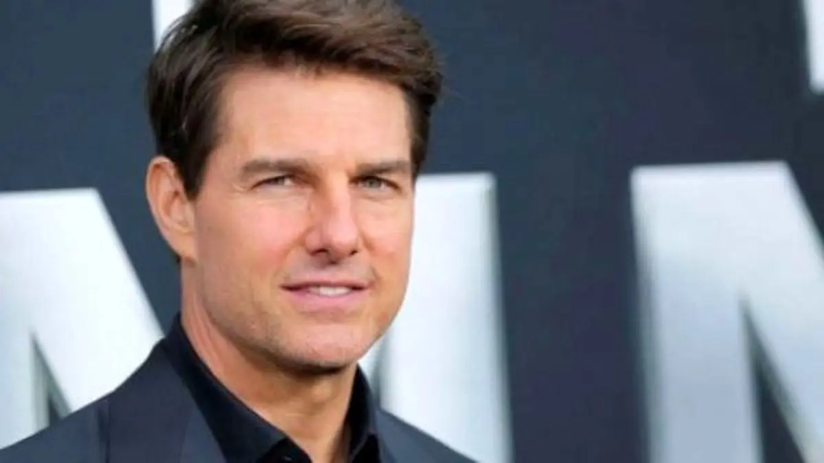 تام کروز 57 ساله شد/ تصاویرش را روی یک صندلی، نوک بلندترین نقطه‌ دوبی ببینید