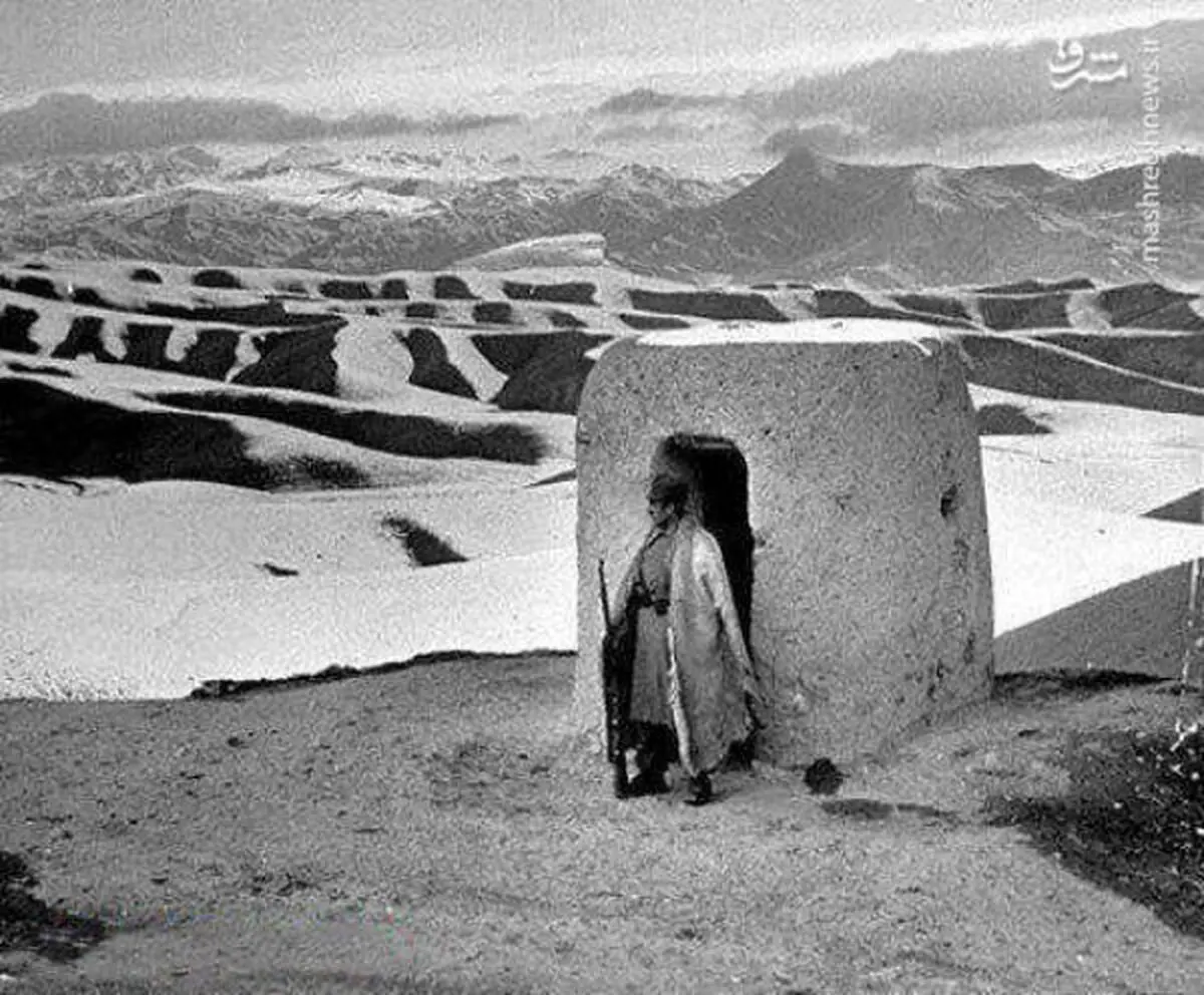 عکس | مرزبانی به سبک ایرانی‌ها در ۶۸ سال قبل