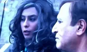 کیهان هم از «گاندو» حمایت کرد/ اما چرا زنان ایرانی را بی‌حجاب نمایش می‌دهید؟