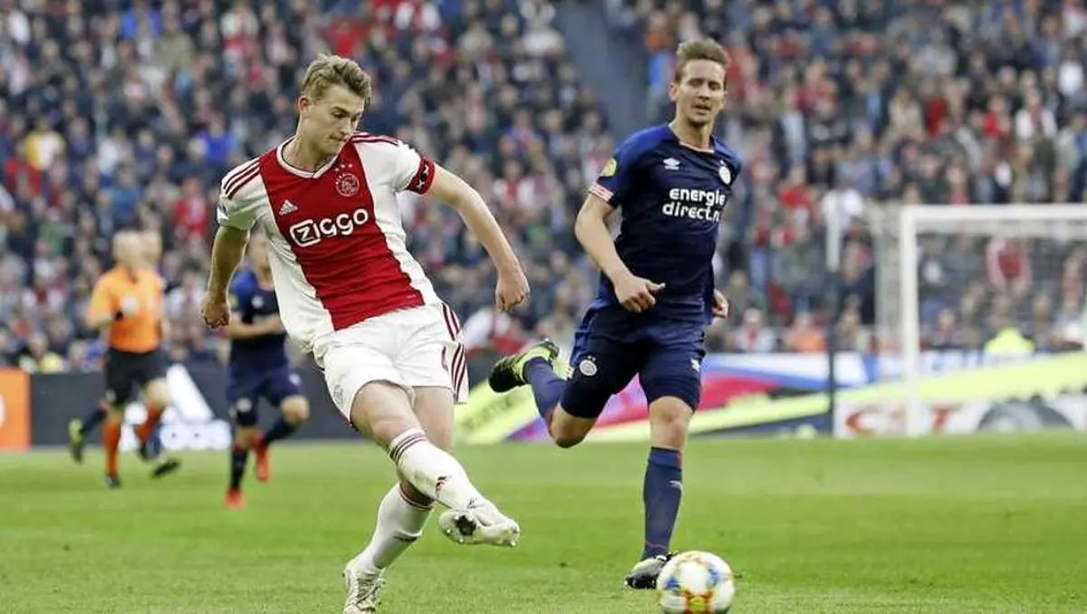 اطمینان دی لیخت به ساری برای پیوستن به یووه