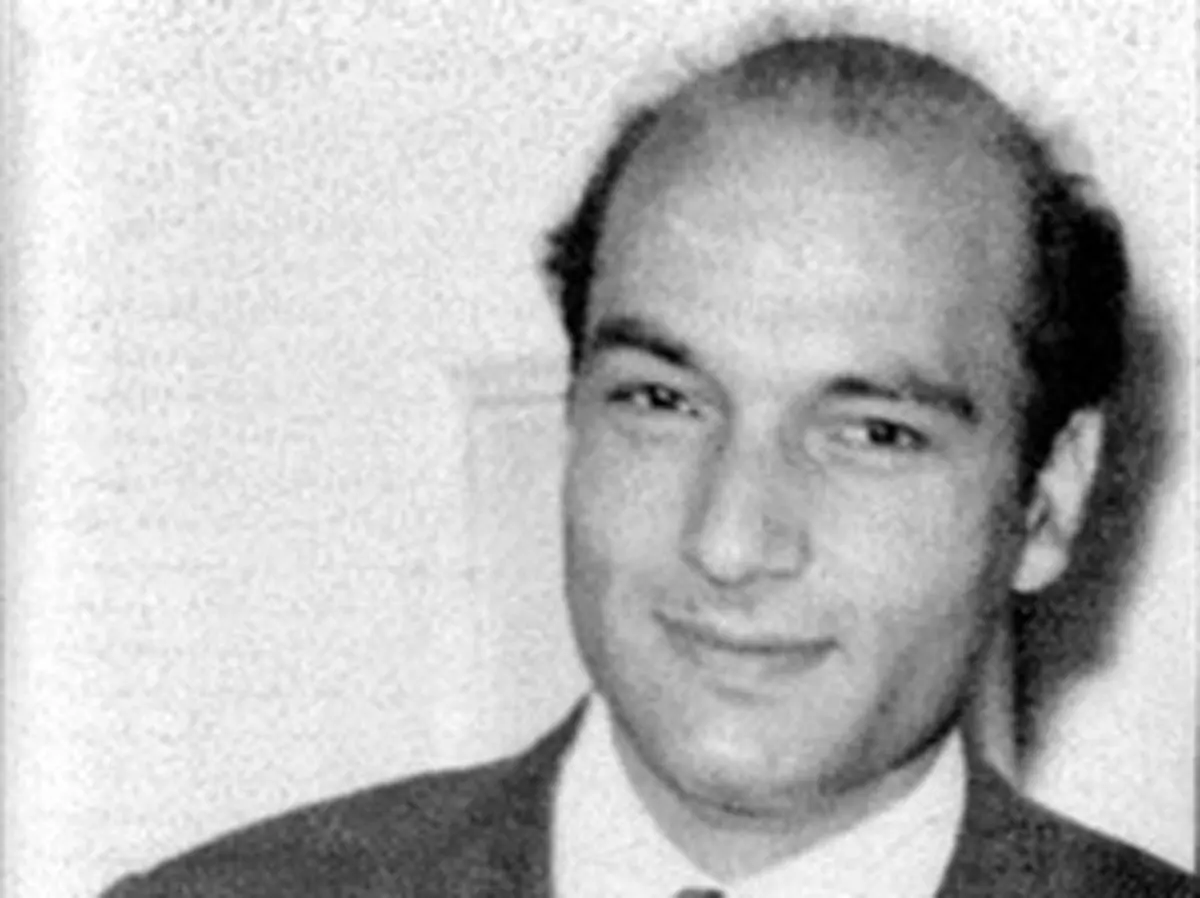 شریعتی در اسلامی کردن علوم انسانی ریشه را شناخته بود