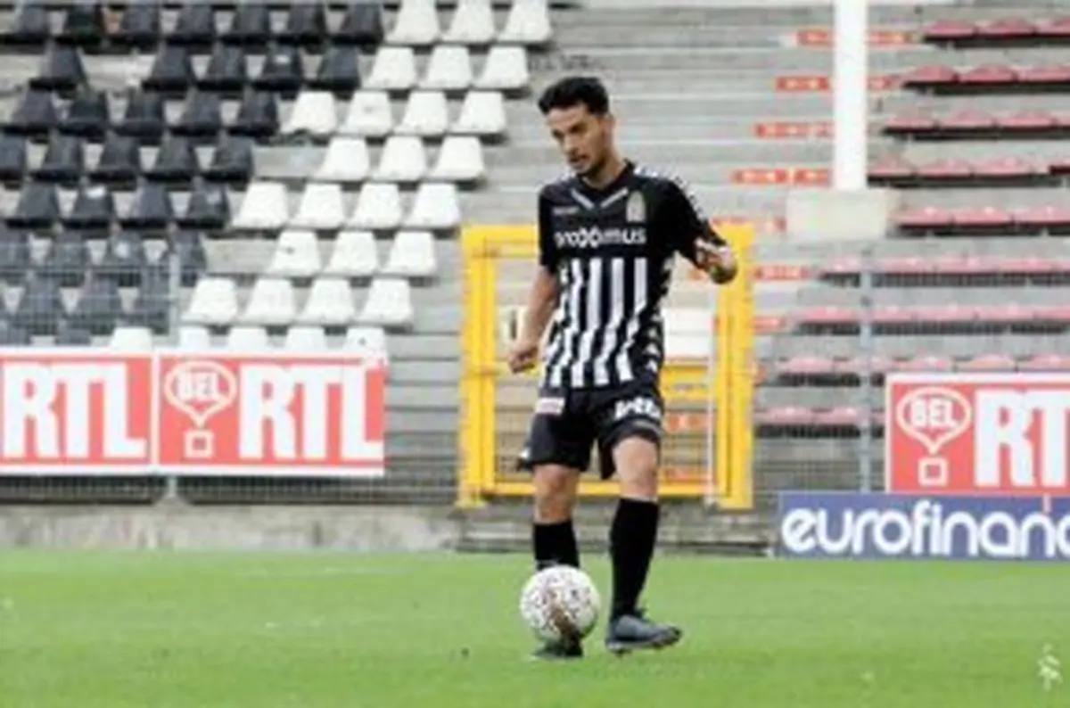 نورافکن: پدیده؟ این فصل را در شارلوا می مانم