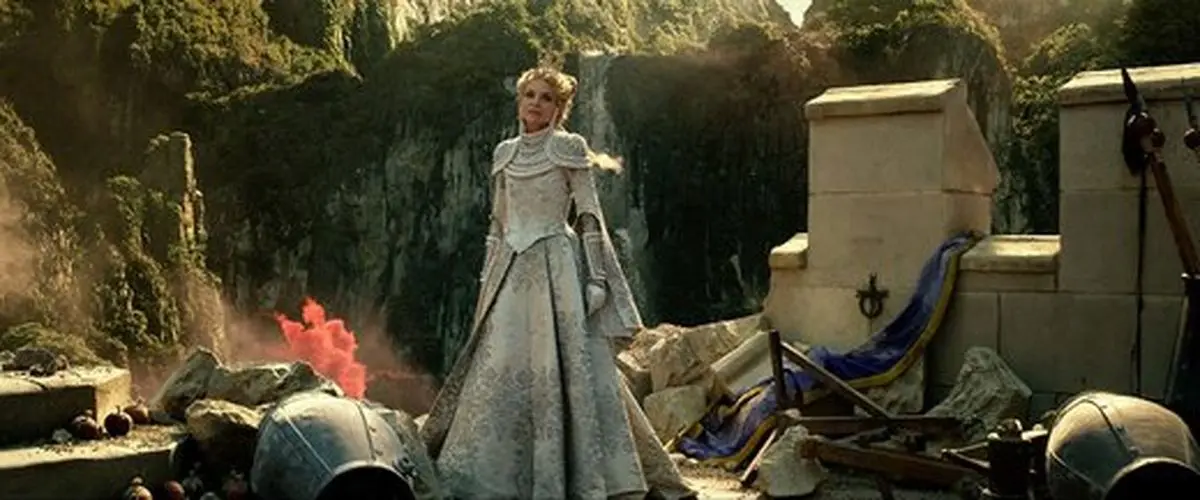 آنجلینا جولی با «مالفیسنت»به سینما بازگشت