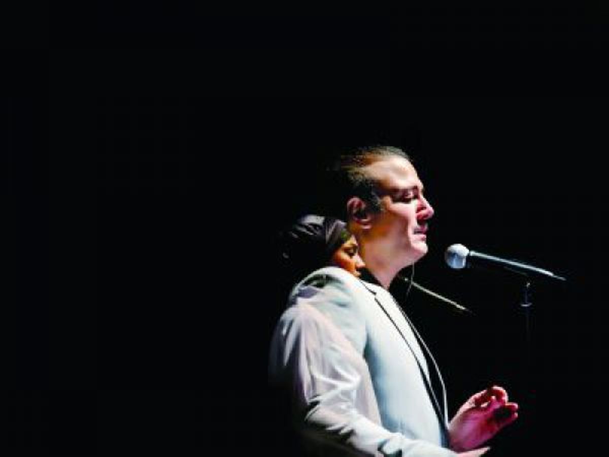 هم‌خوانی با علیرضا قربانی / خواننده‌ نام‌دار بعد از دو سال با کنسرت‌های «با من بخوان» به صحنه بازگشت