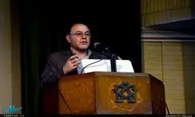 علیرضا علوی تبار: باید بر سر در دولت بزنند، «هرکس تئوری نمی داند وارد سیاستگذاری نشود»