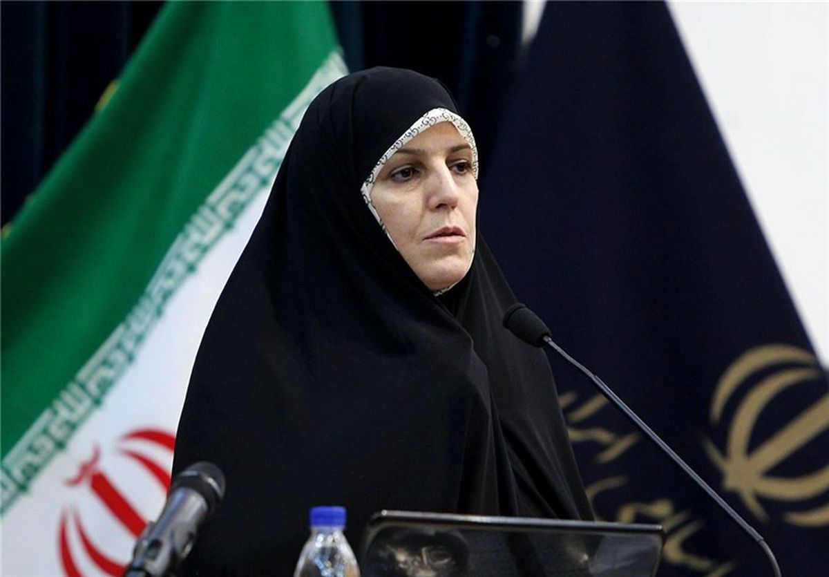 پیشنهاد بازنشستگی پیش از موعد بانوان در قانون خدمات کشوری بررسی میشود