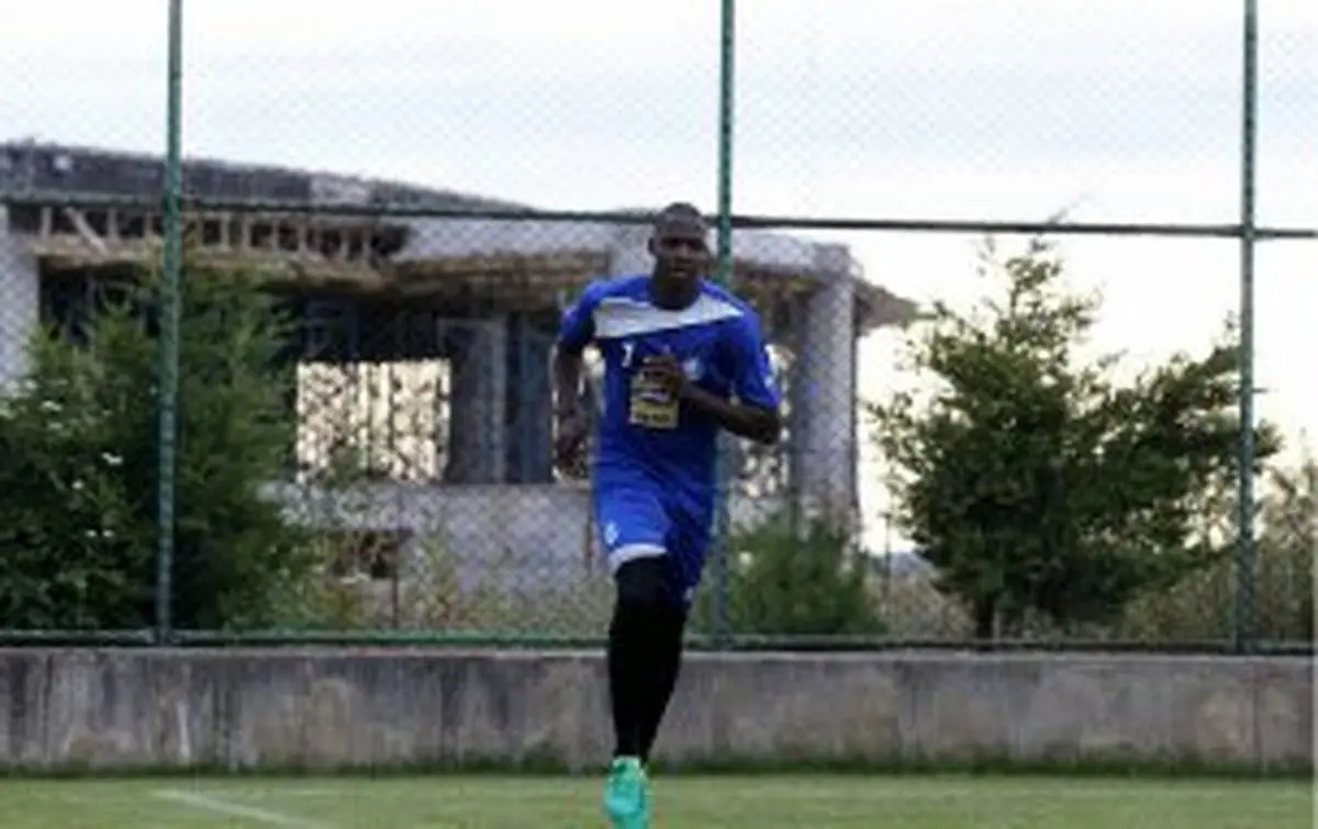 دیاباته همچنان دور از ترکیب اصلی