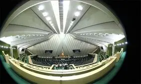 عکس | ژست وزیر احمدی‌نژاد مقابل عارف در صحن مجلس