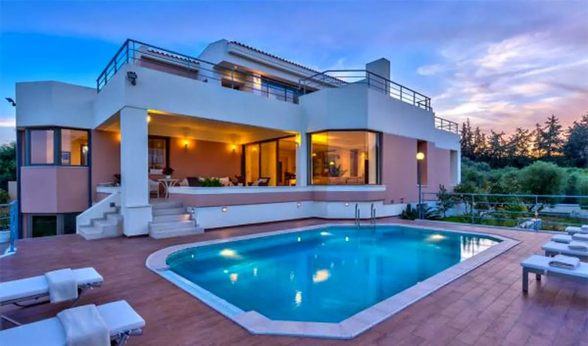 اگر یک کارگر در باستی‌هیلز بخواهد خانه بخرد ۲۲۲ قرن طول می‌کشد!