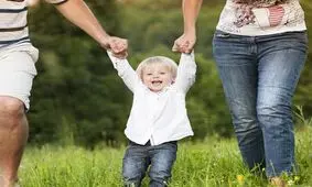 فرزند شاد تربیت کنیم