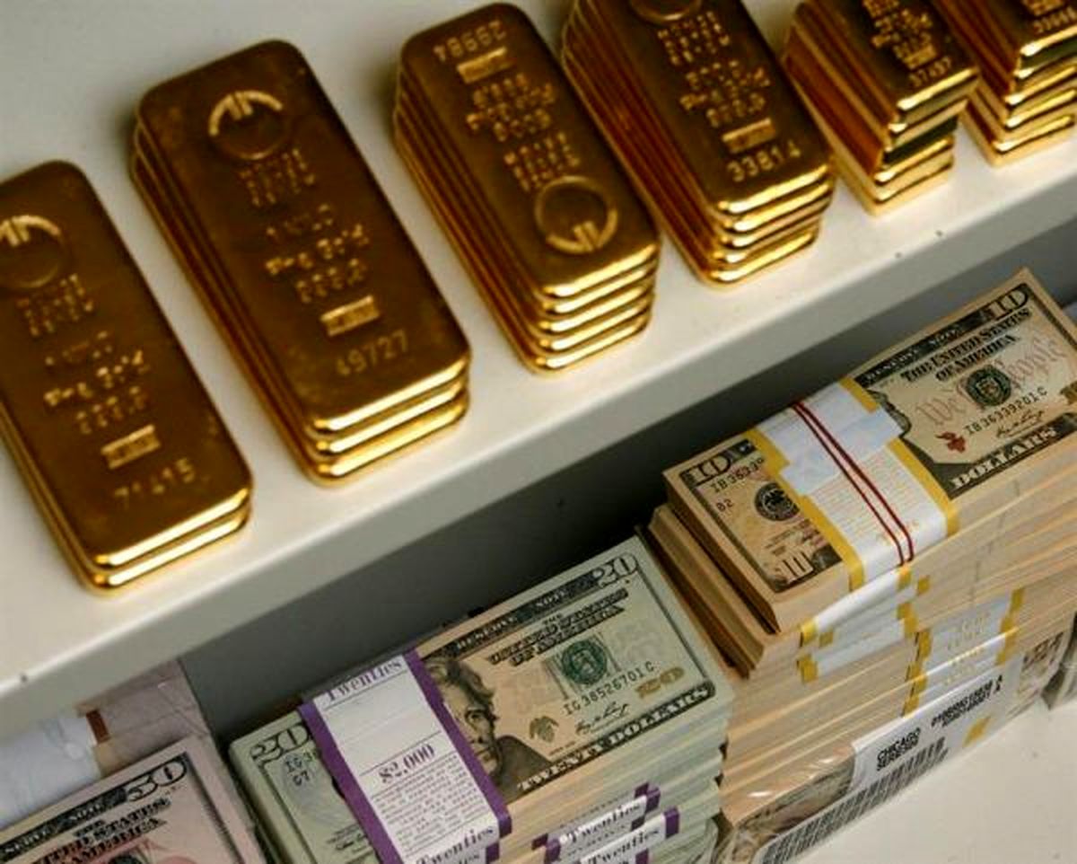 سیگنال مذاکره یا منتفی شدن جنگ؛ علل پایین آمدن قیمت دلار و سکه چیست؟/ برخی کارشناسان: قیمتها پایینتر میآید