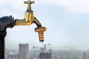 موضوع آب مشهد یک مساله بسیار پیچیده و فراتر از حوزه استانی است/دولت از طرح انتقال آب حمایت جدی داشته باشد