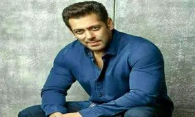 قدرداني سلمان‌خان از دختر کاشاني