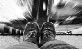 مامور پلیس راهور خانمی را که قصد خودکشی داشت، نجات داد