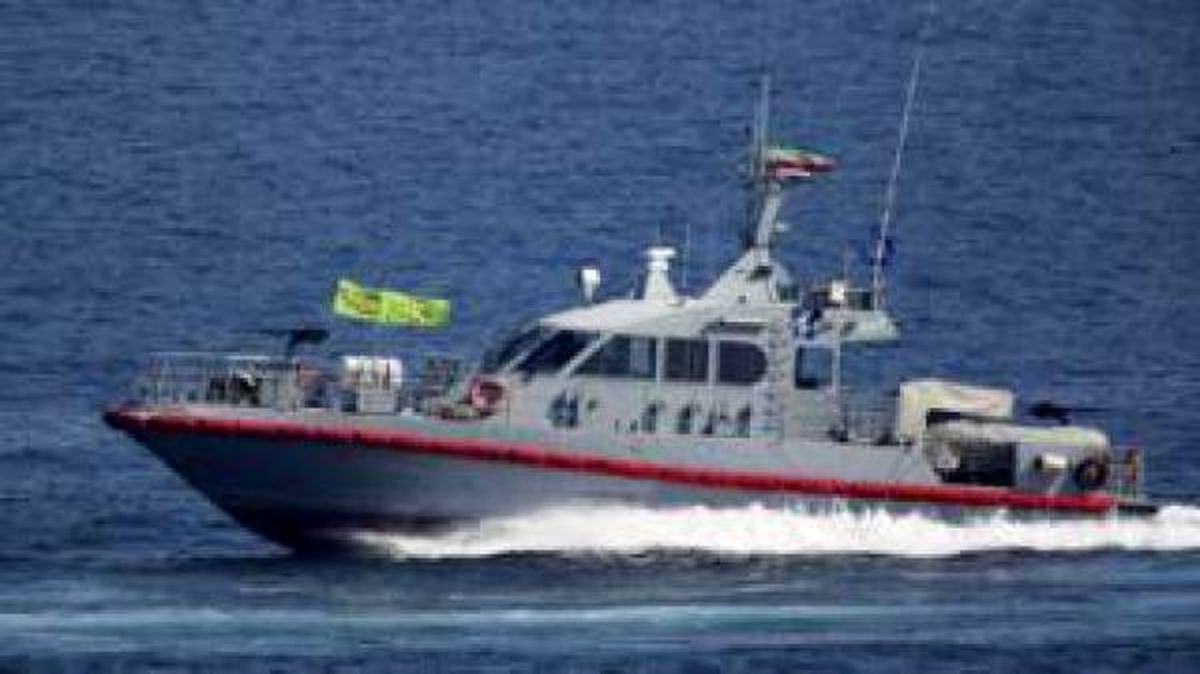 جزئیاتی مهم از توقیف کشتی خارجی حامل سوخت قاچاق توسط سپاه پاسداران / انگلیس: از ایران می‌خواهیم عقب‌نشینی کند!