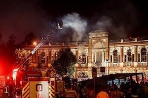 علت آتش سوزی میدان حسن آباد چه بود؟