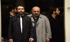 بگذارید یک لقمه نان و گاندو بخوریم بابا!