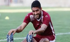 مصلح به دنبال جدایی قرضی از پرسپولیس/ پیشنهادهای خارجی برای شماره 69