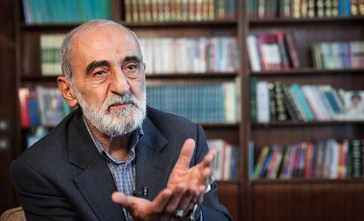 حسین شریعتمداری: شتر سواری دولا دولا نمی‌شود / باید اعلام کنیم نفتکش انگلیسی را به تلافی توقیف نفتکش ایران، توقیف کرده‌ایم و نه به علت تخلفات دریایی