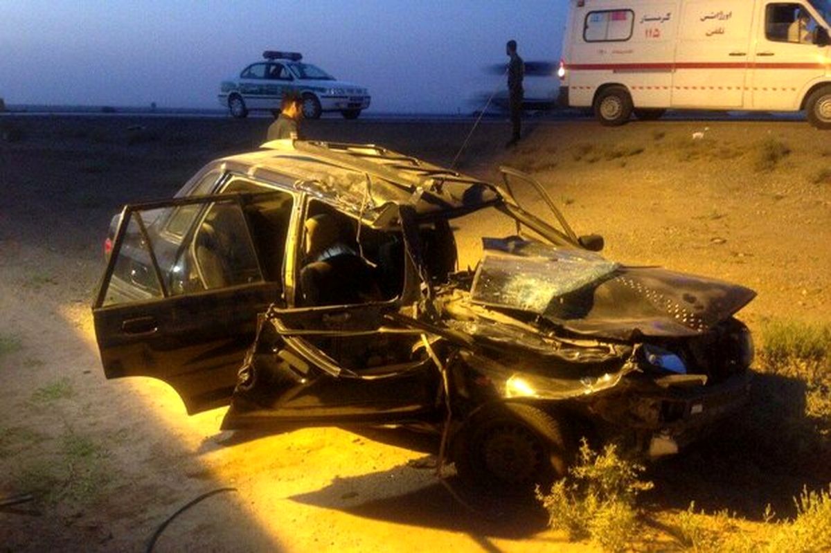 ۲ حادثه واژگونی در محورهای مواصلاتی استان سمنان/ ۶ نفر مصدوم شدند