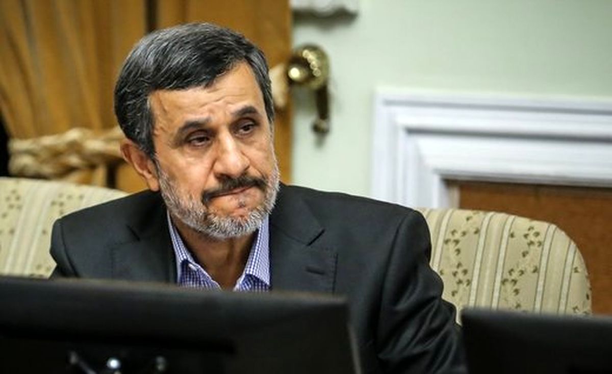 احمدی‎نژاد بدون یار، حریف می‎طلبد /این پارلمان دور است...