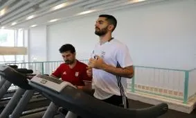 علی کریمی همچنان منتظر تماس مدیران استقلال