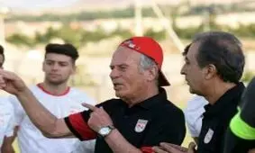 تمرین سبک شاگردان دنیزلی قبل از اعزام به ترکیه/دبل شجاعی و غیبت 3 بازیکن