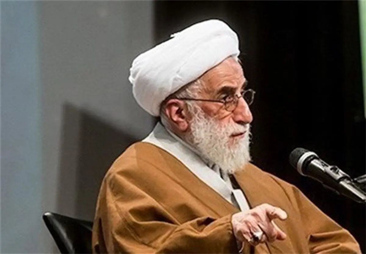 آیت الله جنتی: رهبر معظم انقلاب کاملا مراقب اوضاع هستند