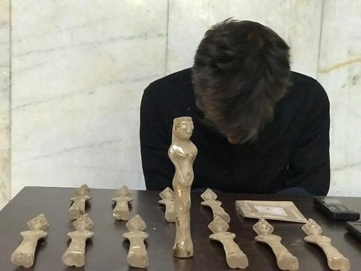 دستگیری فروشنده مجسمه های تقلبی