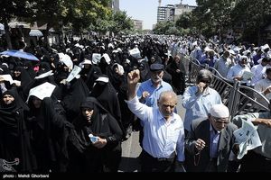 راهپیمایی بزرگ عفاف و حجاب در مشهد آغاز شد
