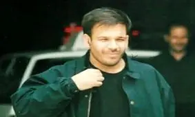 روایتی تازه از ماجرای دلجویی کردن رییس دولت اصلاحات از فرهاد نظری بعد از حادثه کوی دانشگاه