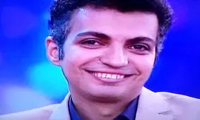 فیلم| روایت همراه با بغض و خنده عادل فردوسی‌پور در جشن حافظ، از روزهای سختش