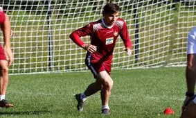 تلاش‌های احمدزاده برای الحاق به گروه 11