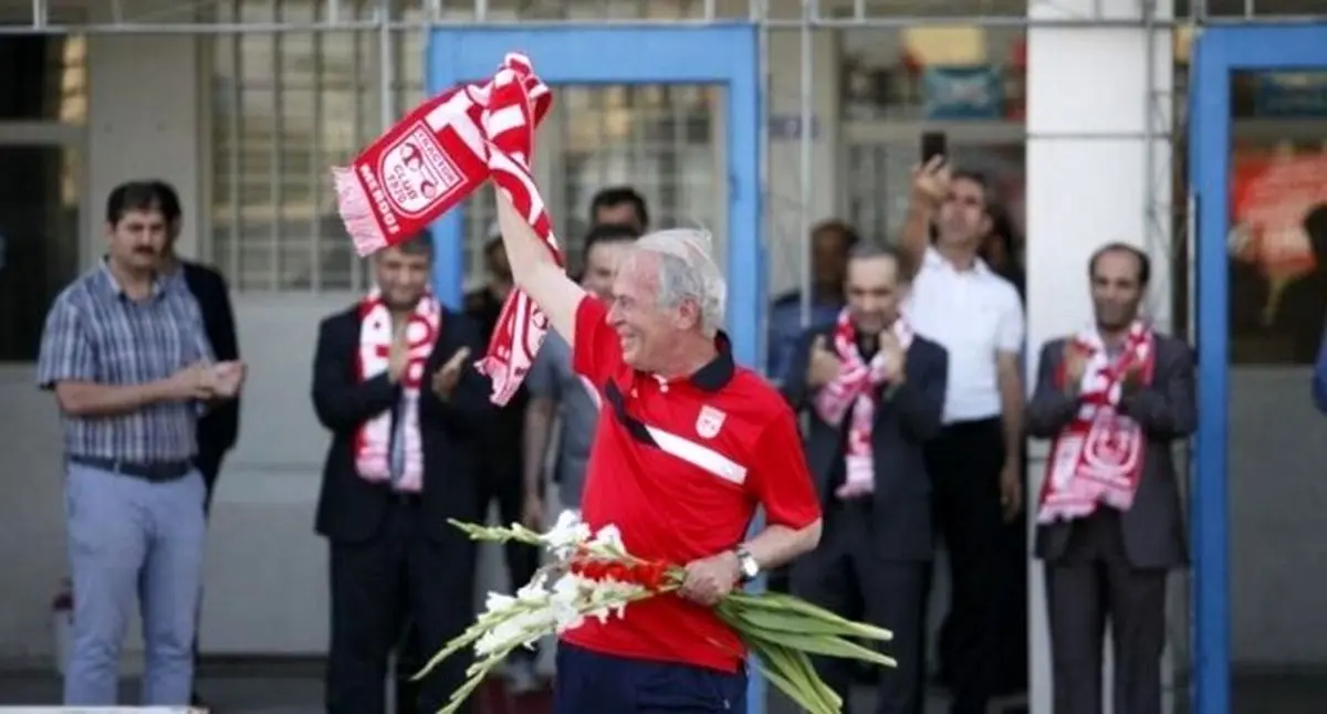 دنیزلی: اخراج ۴ بازیکن واقعیت ندارد