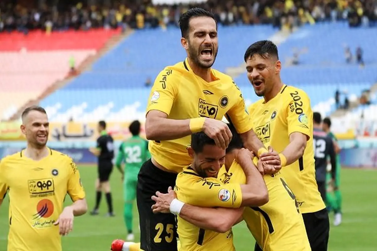 وحید امیری پیشنهاد سپاهان را نپذیرفت/ کی‌روش در جمع زردها ماند