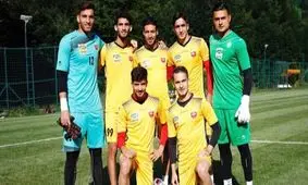 دروازه‌بان کنار گذاشته تیم امید در تمرینات پرسپولیس حاضر شد!