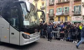 استقبال سرد اما خوشمزه هواداران ناپولی از رئال مادرید! + تصاویر