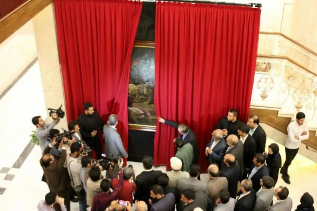 هم‌زمان با هفدهمین جشنواره بین المللی فرهنگی هنری امام رضا(ع) از دو تابلوی نقاشی فاخر رونمایی شد