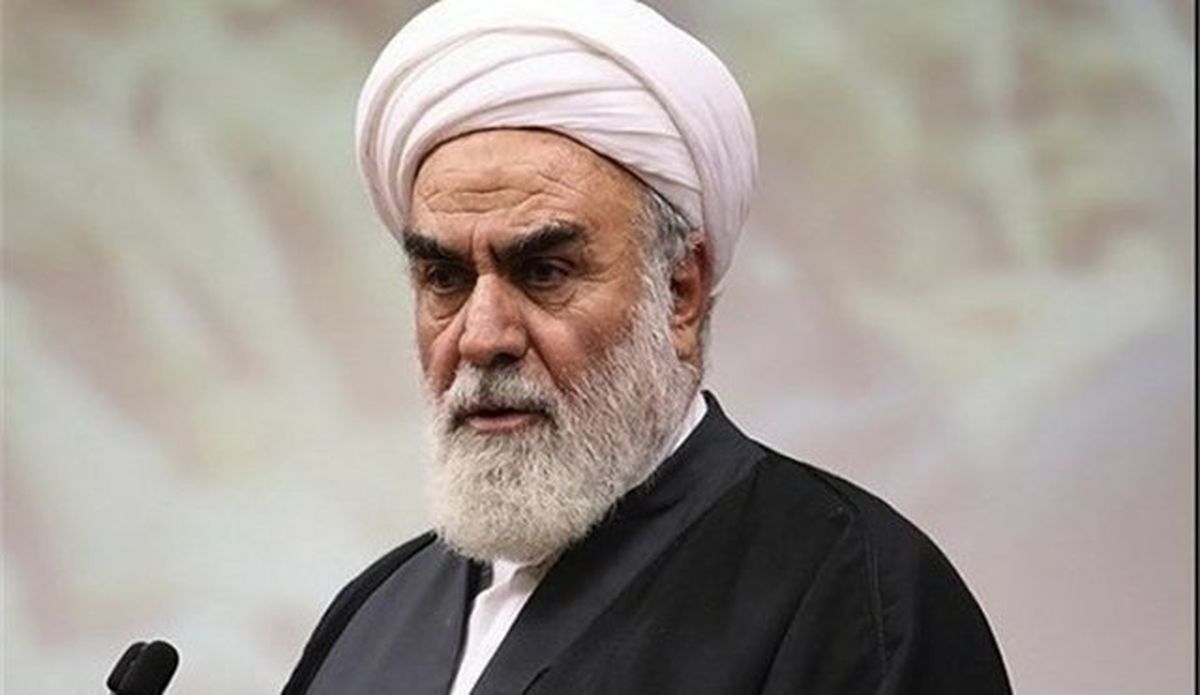 رئیس دفتر مقام معظم رهبری: انگلیسیها برای رفع توقیف نفتکش خود واسطه فرستادند/اگر کسی آیه یاس بخواند یا ناآگاه است یا خائن/ توقیف کشتی انگلیسی سرآنها را به خاک سایید