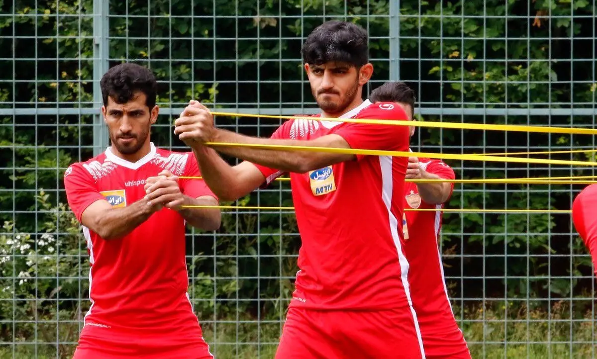 شماره ۹ چگونه در پرسپولیس ماندنی شد؟