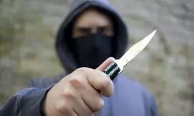 هزاران پسر ۱۴ ساله در انگلستان با خود چاقو حمل می‌کنند