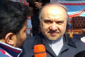 عصبانیت وزیر ورزش از وضعیت سالن ۶ هزار نفری کرج