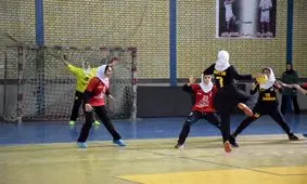 رهبر: ورزش در کشور ما تبدیل به صنعت نشده‌است